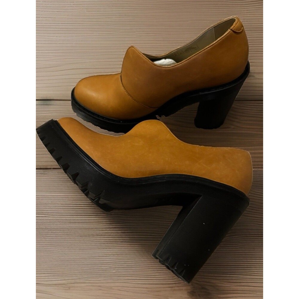 NWOB** Dr. Martens Cordelia Dress Chunky Pump Platform Tan Leather Slip On Sz 9